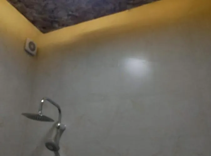 Budget King Room