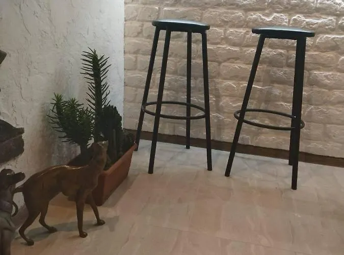 Budget King Room